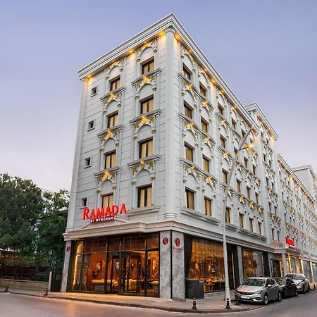 Отель Ramada By Wyndham Istanbul Umraniye Экстерьер фото