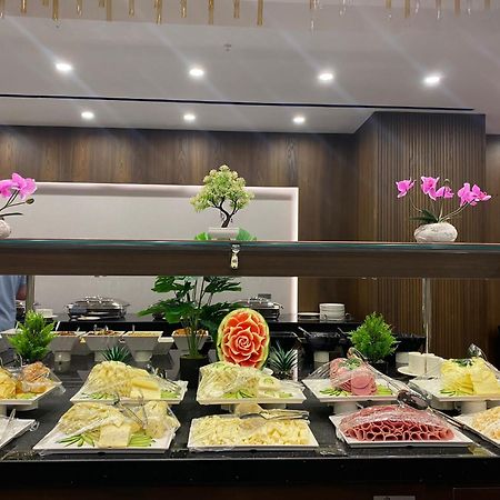 Отель Ramada By Wyndham Istanbul Umraniye Экстерьер фото