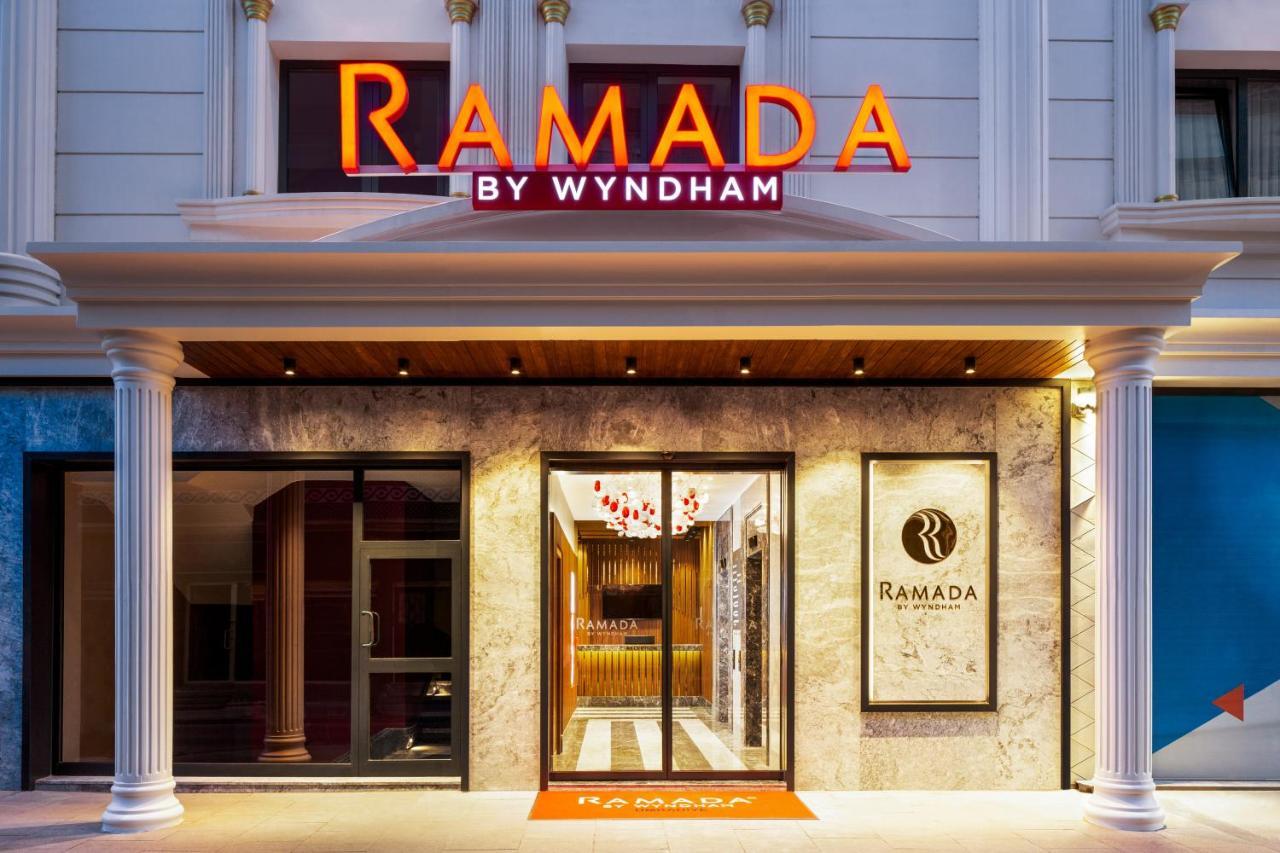 Отель Ramada By Wyndham Istanbul Umraniye Экстерьер фото