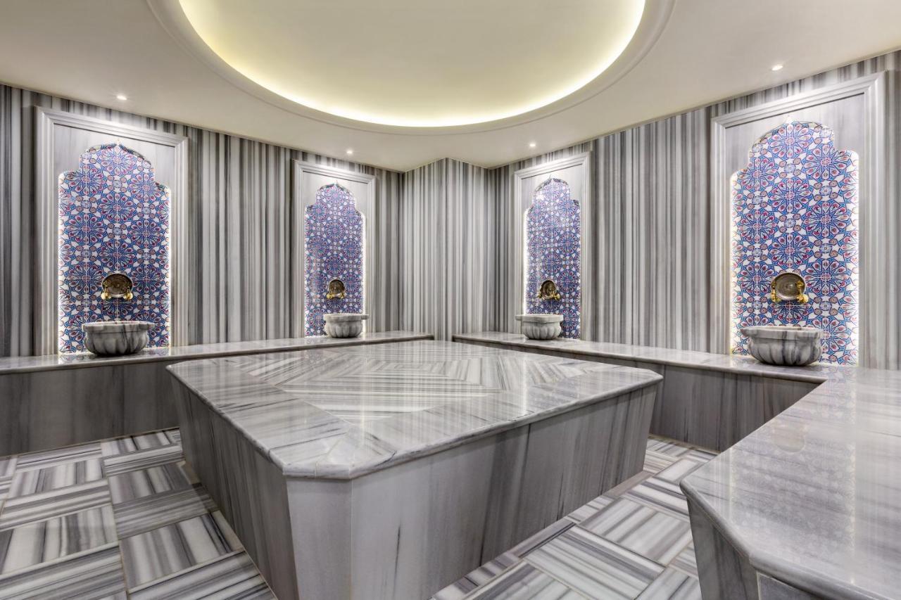 Отель Ramada By Wyndham Istanbul Umraniye Экстерьер фото